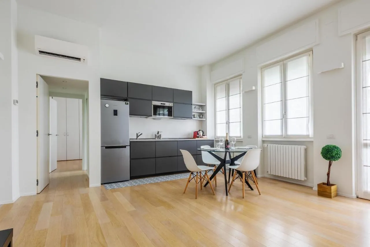 Apartment Easylife - Bellissimo E Luminoso Appartamento A Colonne Di San Lorenzo Mailand Italien