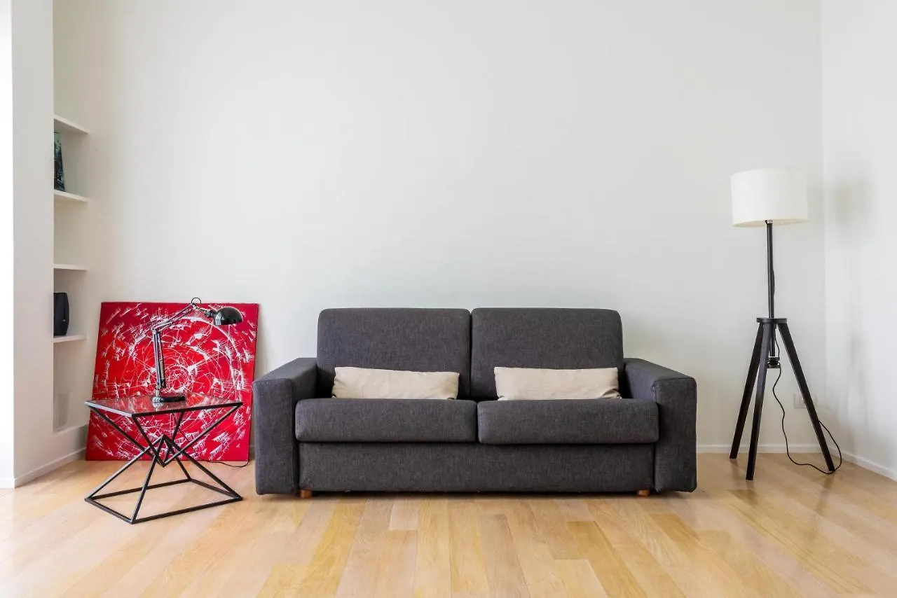 Easylife - Bellissimo E Luminoso Appartamento A Colonne Di San Lorenzo ميلان 0*,  إيطاليا