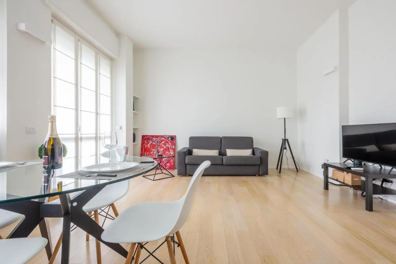 Easylife - Bellissimo E Luminoso Appartamento A Colonne Di San Lorenzo ميلان شقة